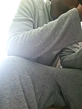 bigboytoy912's Live XXX Chat