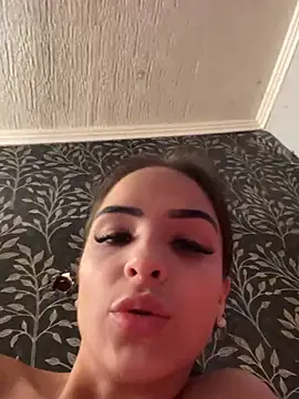 Evelin199 Adlı Modelin Canlı XXX Sohbeti
