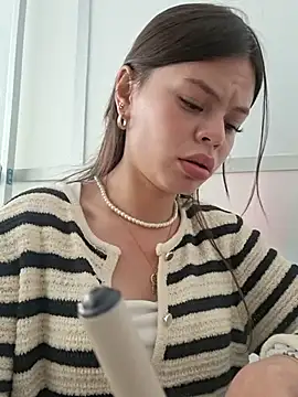_Isabella-7 라이브 XXX 채팅