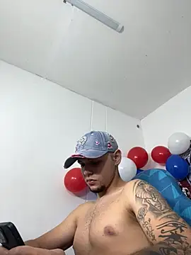 Chat +18 de Brian_Adler ao vivo