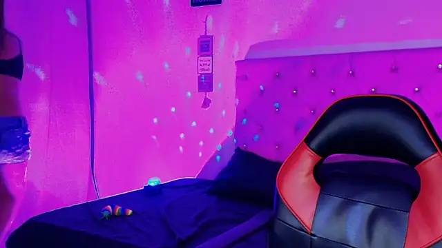 naomifire_ Adlı Modelin Canlı XXX Sohbeti