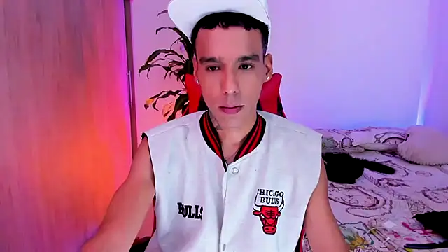 Czat XXX na żywo – Damianwhite