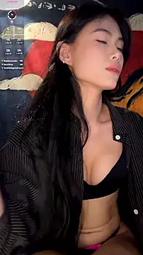 Cici250808 Adlı Modelin Canlı XXX Sohbeti