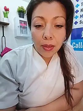 SARA_21- Live XXX-Chat