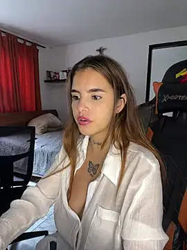 Mia_crossing – Live XXX-chat