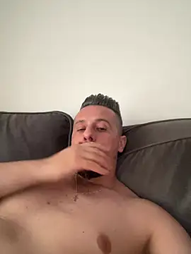 InsaneMattt XXX чат на живо