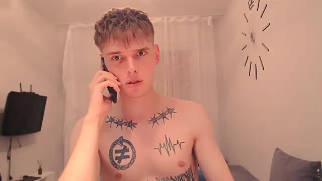 Fredd_Xanders' Live XXX Chat