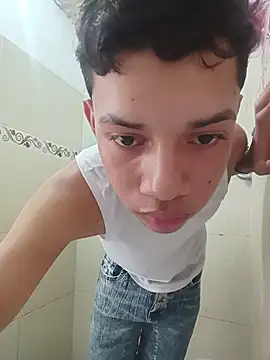 Živý XXX chat curious_straight_guy