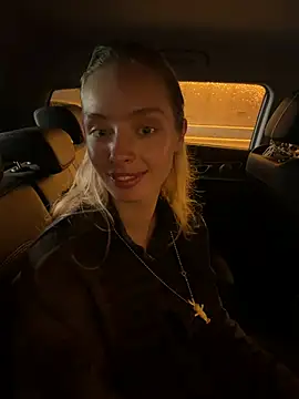 SunnyShiney Live XXX-chat