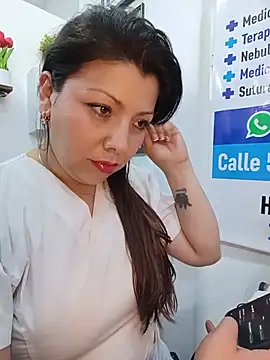 SARA_21- Adlı Modelin Canlı XXX Sohbeti