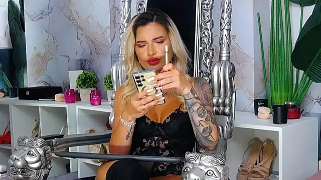 NightshadeIris Live XXX-Chat