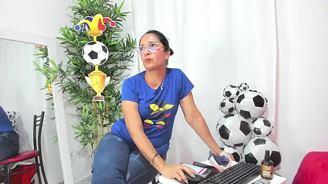 AnnaArela Live XXX-Chat