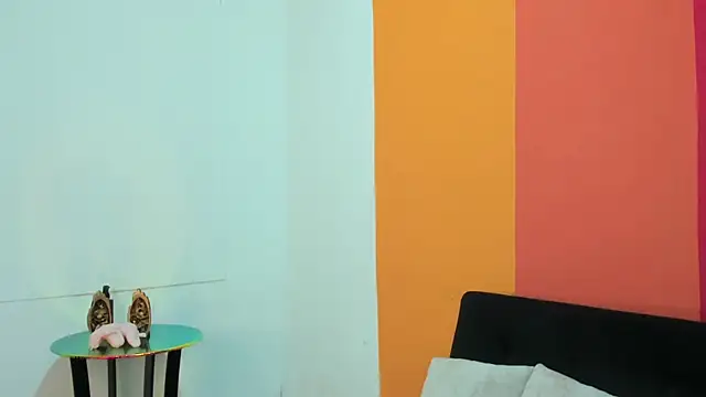 Rowan_Cley's Live XXX Chat