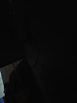 sexyboi505 在線直播表演