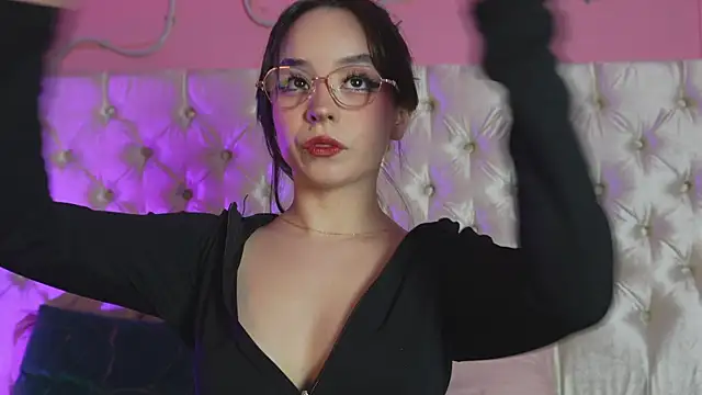 Chat XXX en directo de Lilou_albrecht