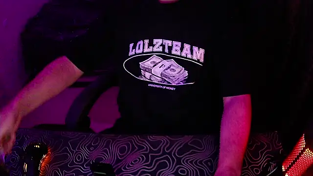 xXxHARDPORNxXx Adlı Modelin Canlı XXX Sohbeti