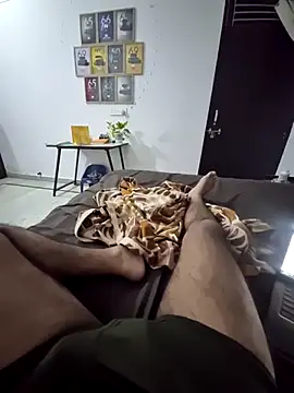 Show modela ThickDickRider na web-kameri