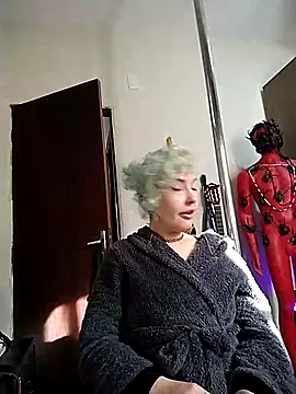 MariLouM Live XXX-Chat