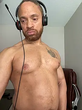 Czat XXX na żywo – Fathero1time