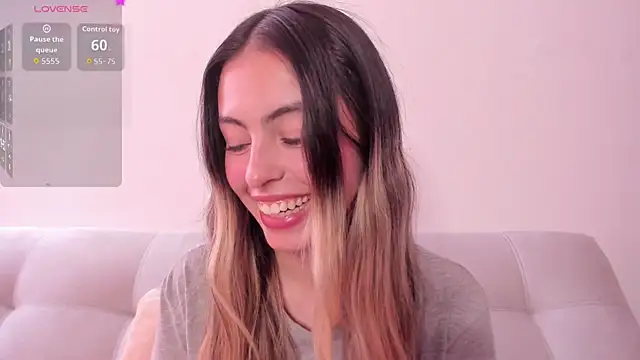 Fernanda_aaaa – Naživo XXX chat