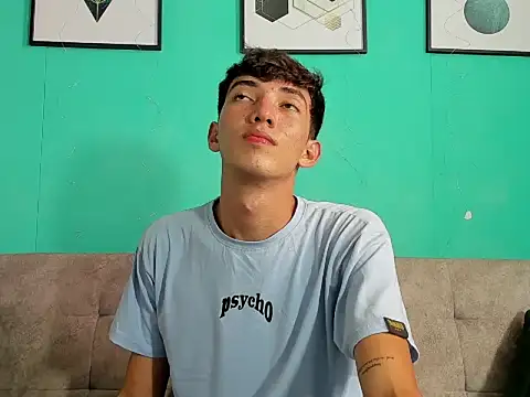 แชท XXX สดของ MaikolOrtizz