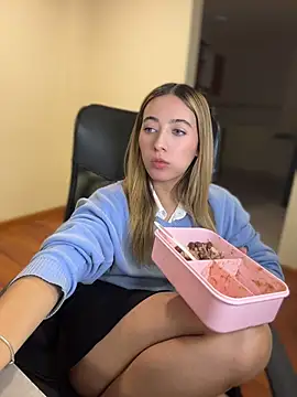 Chat XXX ao vivo de kloe__t18