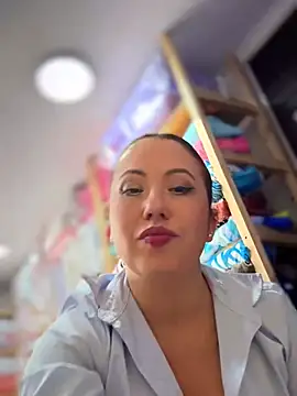 VIOLETA-25_ 现场XXX聊天