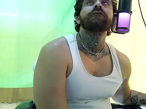 XXX chat uživo modela aronmiller404