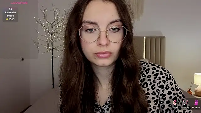 XXX chat uživo modela Real_cutie1