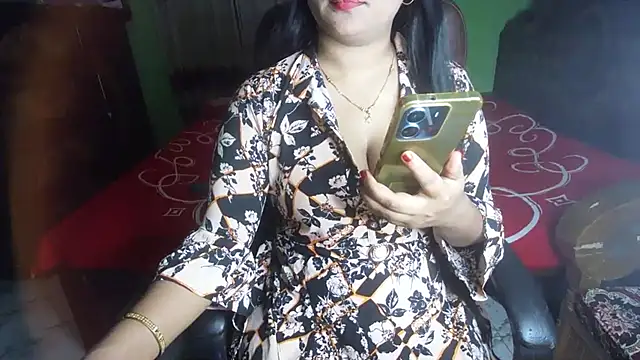 BengaliQueenStar's Live XXX Chat