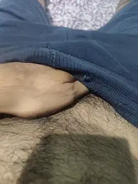 naughtyboy_adhi live XXX chat