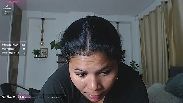 Chat +18 de Emma_hassani ao vivo