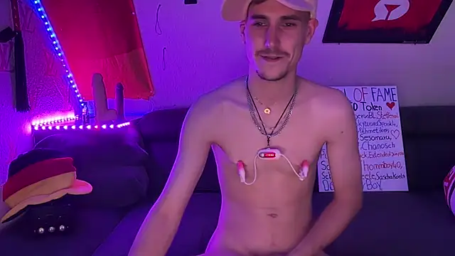 Cookieboy88 élő XXX-chatje
