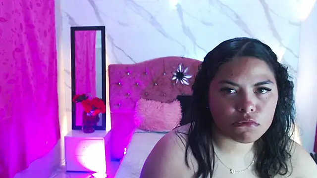 Saraa_Snow's Live XXX Chat