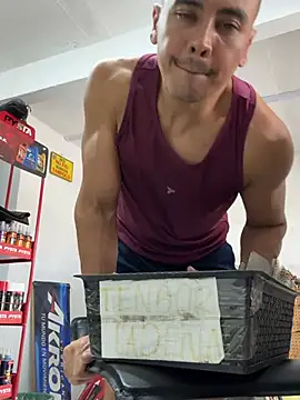 Chat XXX en directo de Paul22cm-