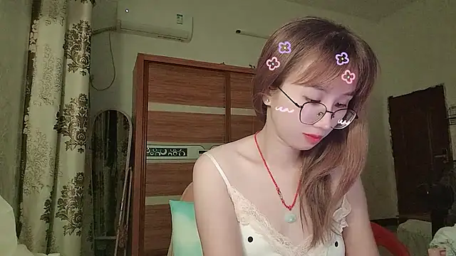 Lili_666 live XXX chat