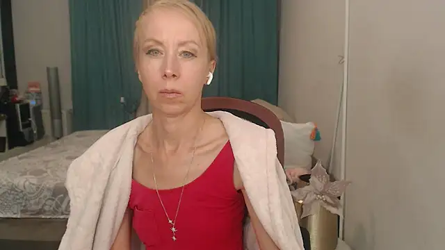 LuxuryNika Adlı Modelin Canlı XXX Sohbeti