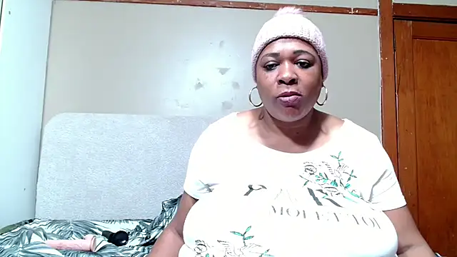 BUSTYQUEEN56_ 라이브 XXX 채팅