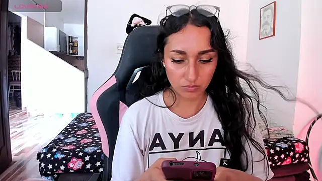 adrena_10 Chat XXX in diretta