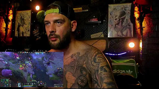LexHardy Chat XXX in diretta
