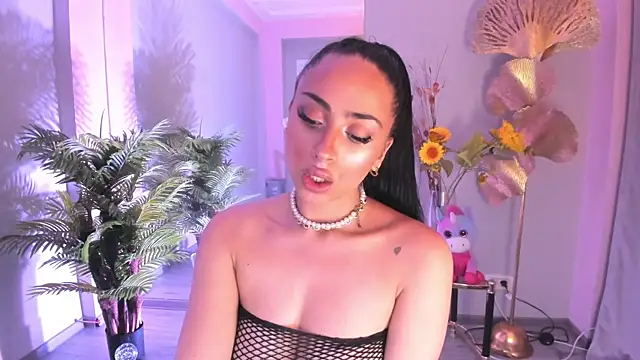 Chat +18 de Cupcake_Izzy ao vivo