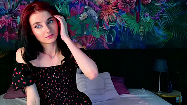 NicoleLuxe's Live XXX Chat