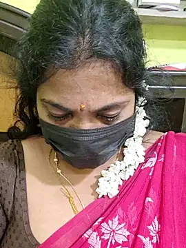 Czat XXX na żywo – Tamil_Mithra