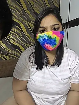 BuxomCutie's Live XXX Chat