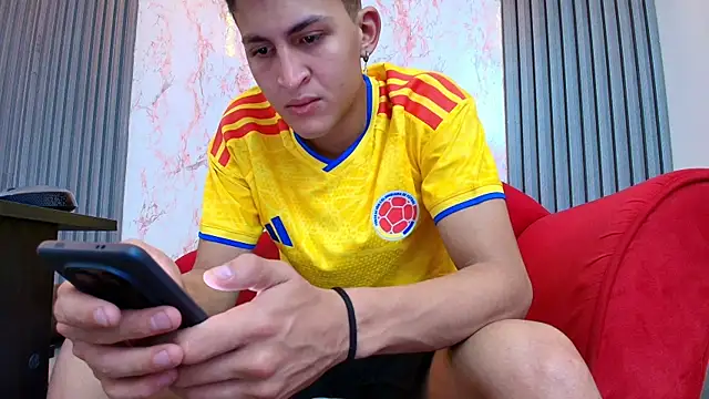 XXX chat uživo modela Axel_Romanov