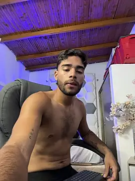 AlejandroGreco Chat XXX in diretta