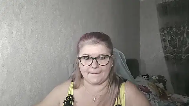 Diana_49 在線直播表演