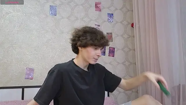 Liam_Winss Adlı Modelin Canlı XXX Sohbeti