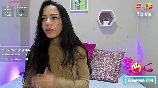 XXX chat uživo modela Laskhmi_