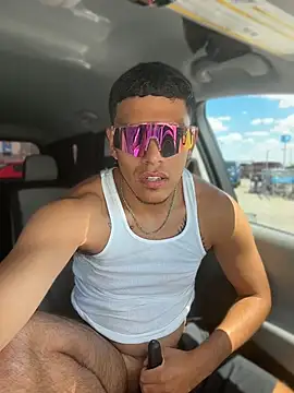 StrokingDaddy4 live XXX chat